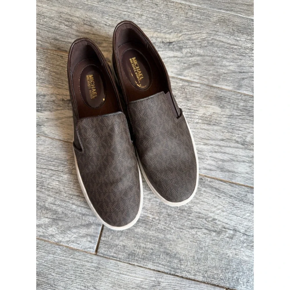 Michael Kors Keaton‎ Slip On Sneakers 9 MK Monogram Flats Womens Shoes Loafers